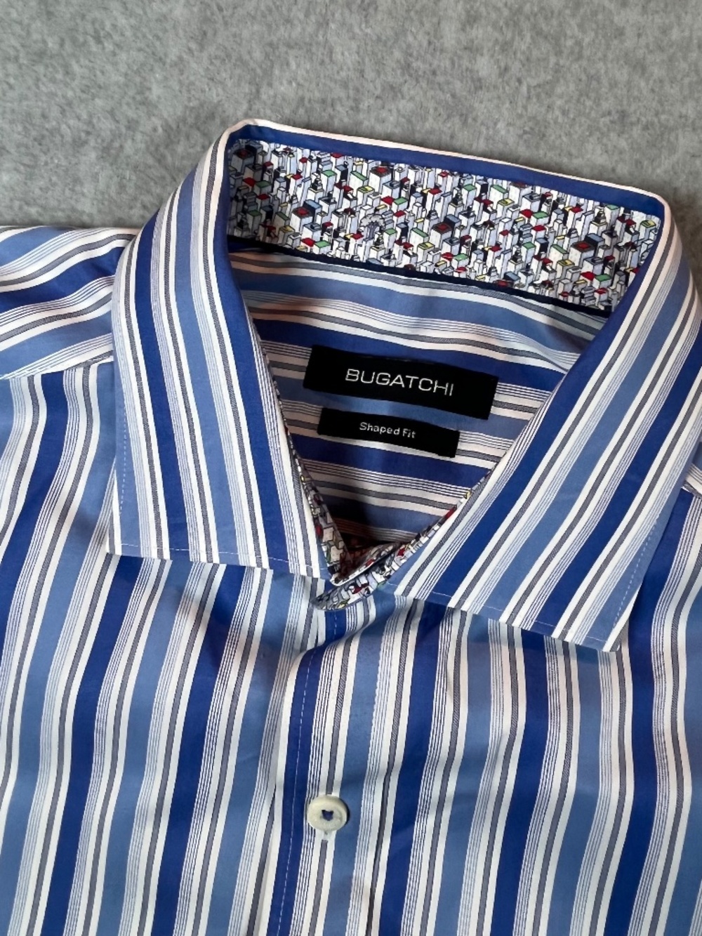 Bugatchi Shaped Fit Men's Blue White Striped Button Up Long Sleeve Shirt Size L